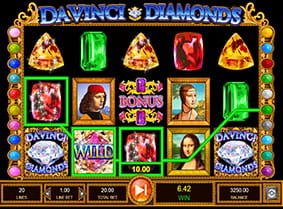 A winning Da Vinci Diamonds payline with a Wild symbol